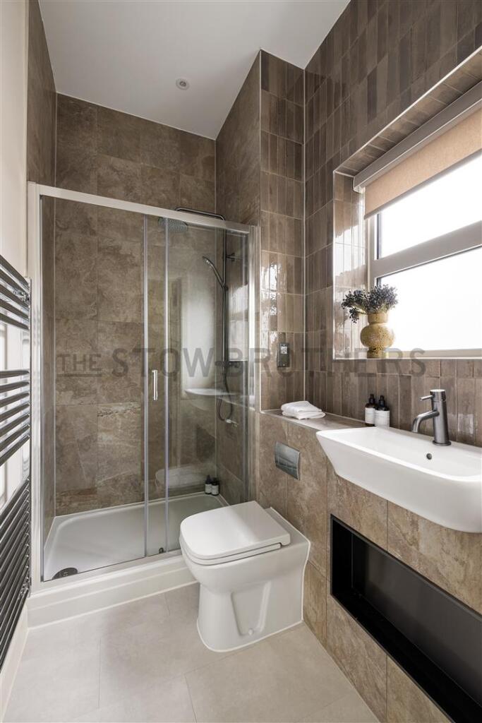 2 bedroom penthouse for rent