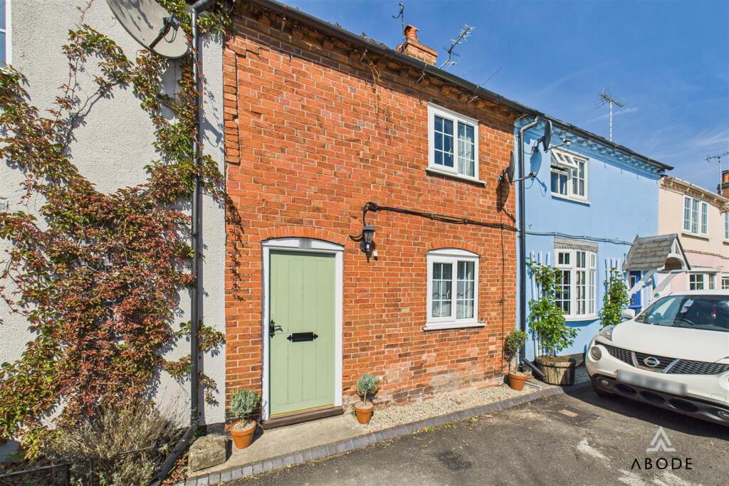 Main image of property: High Street, Doveridge