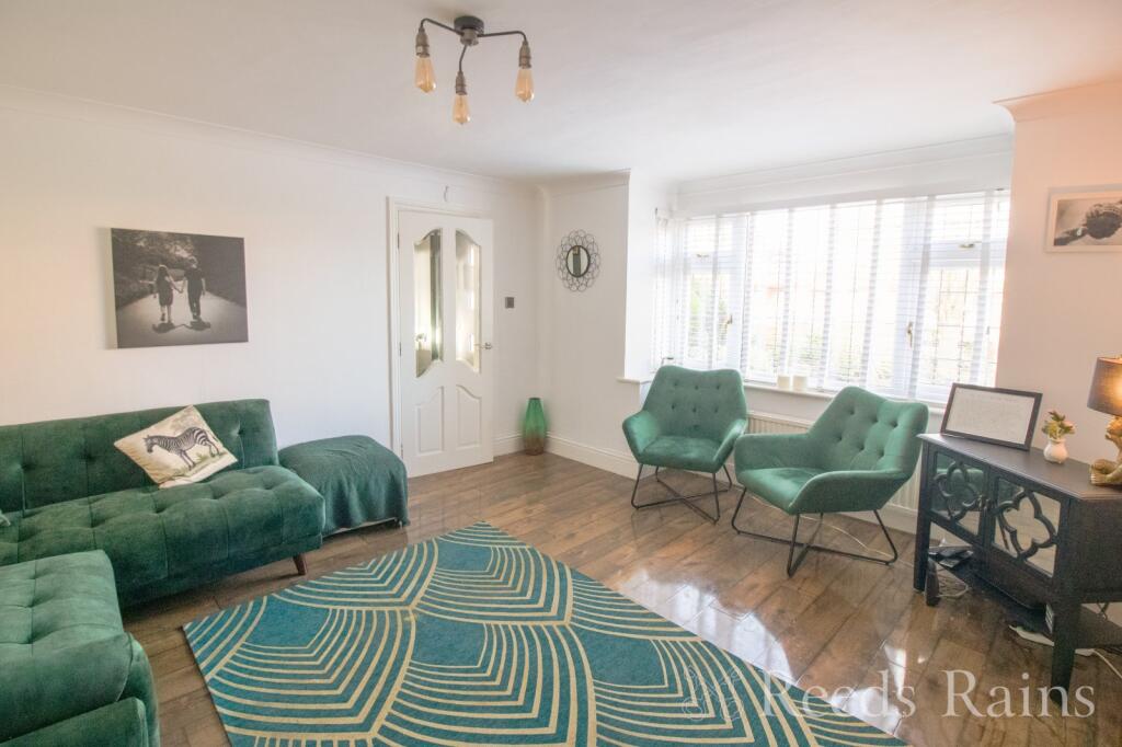 Coventry Avenue, Great Sutton, Ellesmere Port, Cheshire, CH66 photo 3