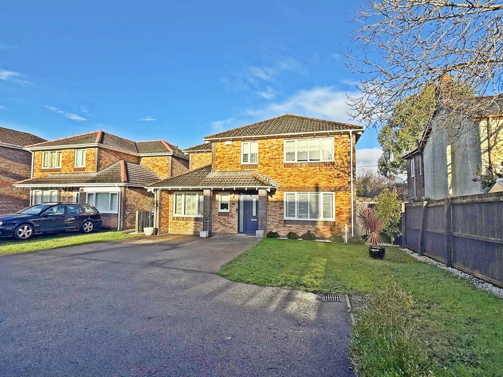 Main image of property: Clos Pupren, Llanharry, Pontyclun, Rhondda Cynon Taff. CF72 9GN