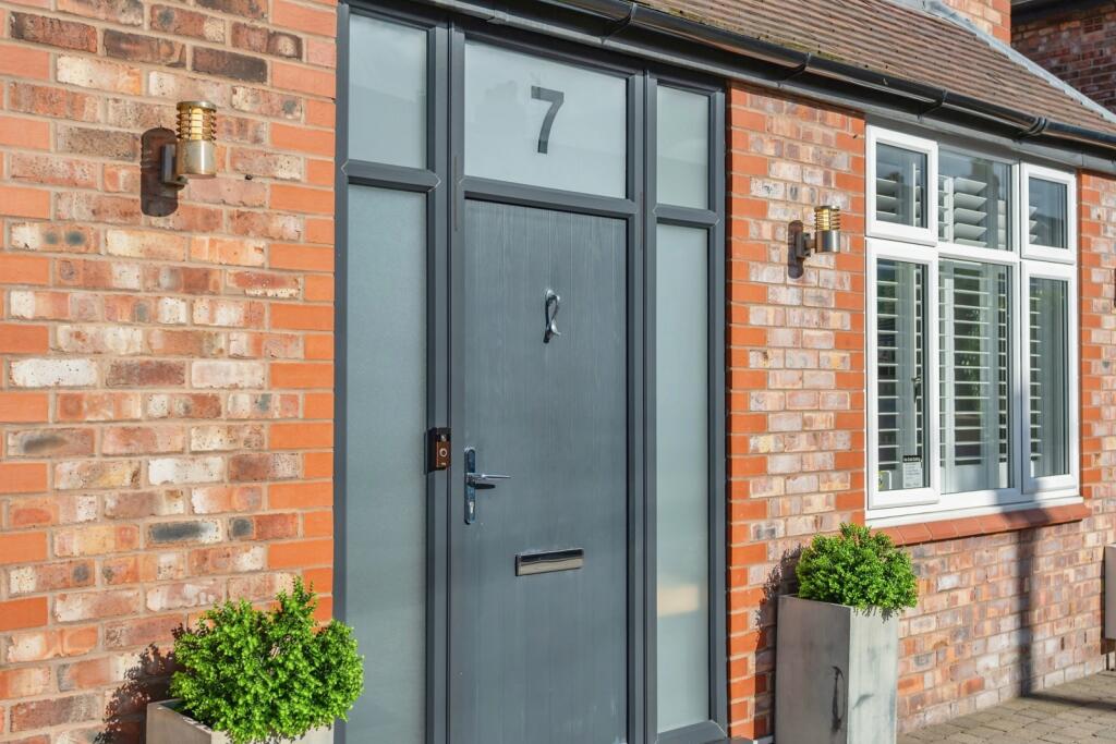 House in Warrington, Stockton Heath - View 5