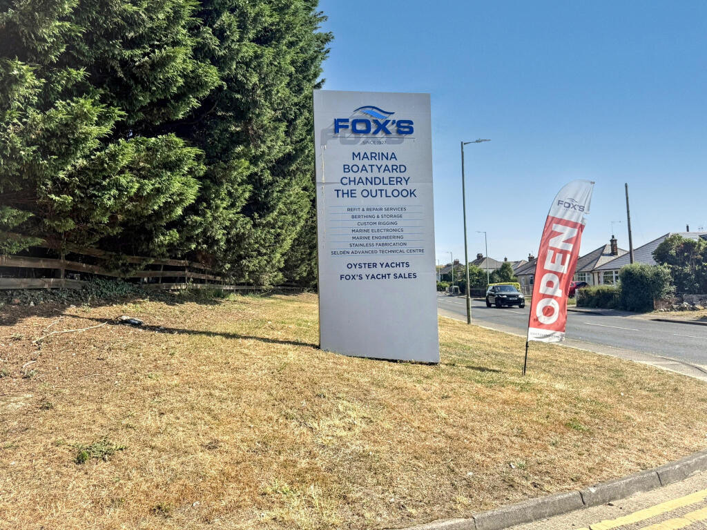 Foxs Marina