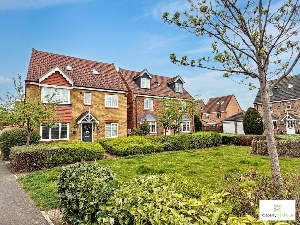 5-bed detached on Apsley Way, Ingleby Barwick, Stockton-on-Tees, Durham, £325,000