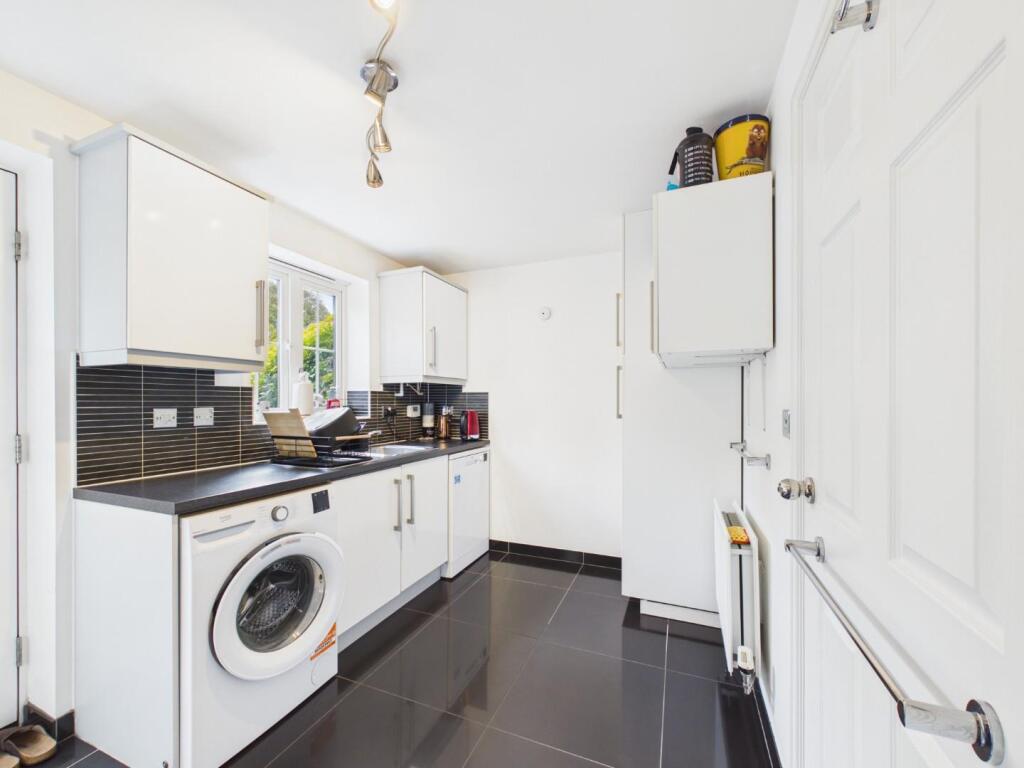 90, Hickory Lane, Almondsbury, Bristol photo 4