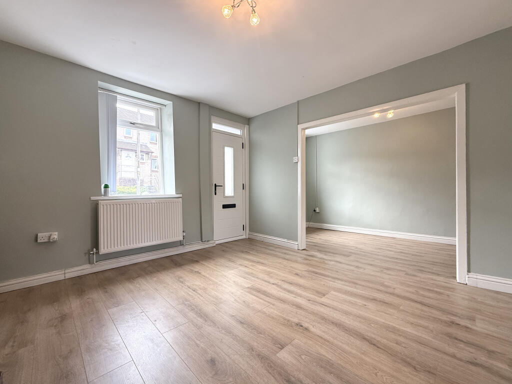 House in Aberdare, Aberaman North - More