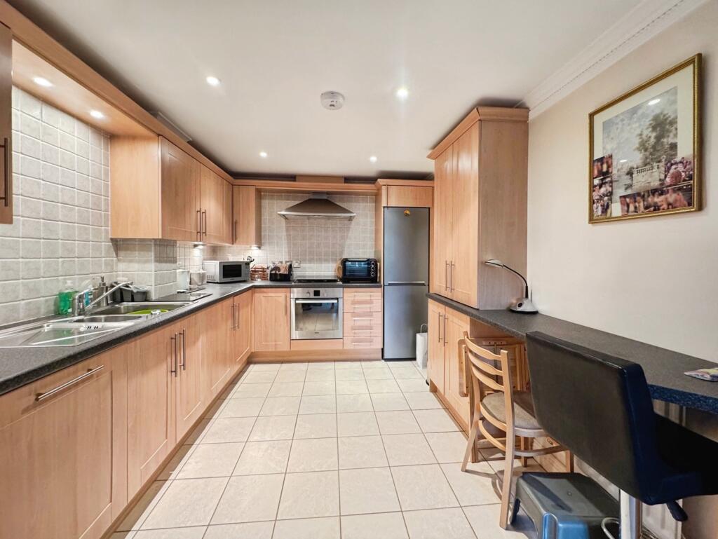 Apartment in Guildford - View 2
