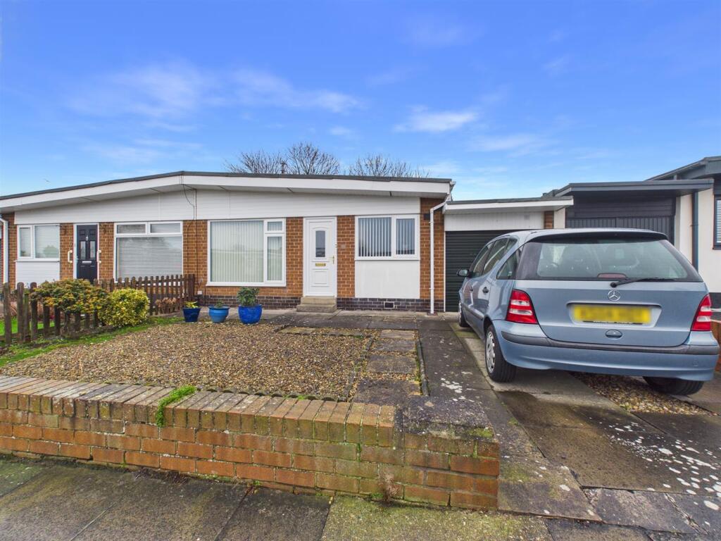 2-bed bungalow on Langdale, Whitley Bay, £295,000