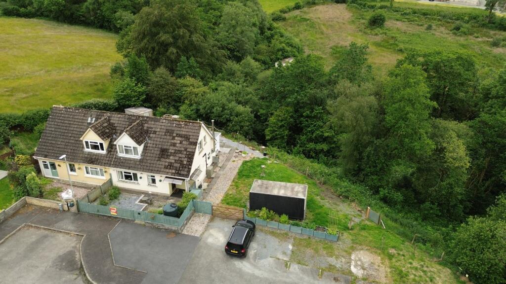 Main image of property: Glanduar, Llanybydder, SA40