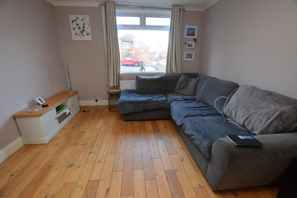 California Road, Falkirk, FK2 0 photo 3