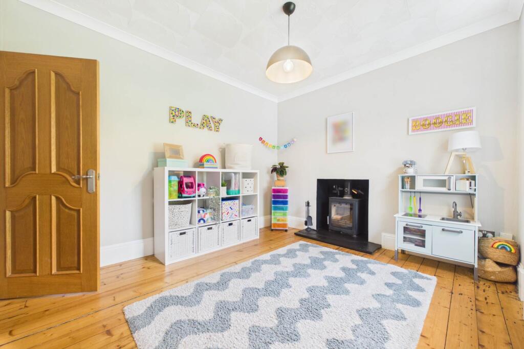 House in Airdrie, North Lanarkshire - View 3