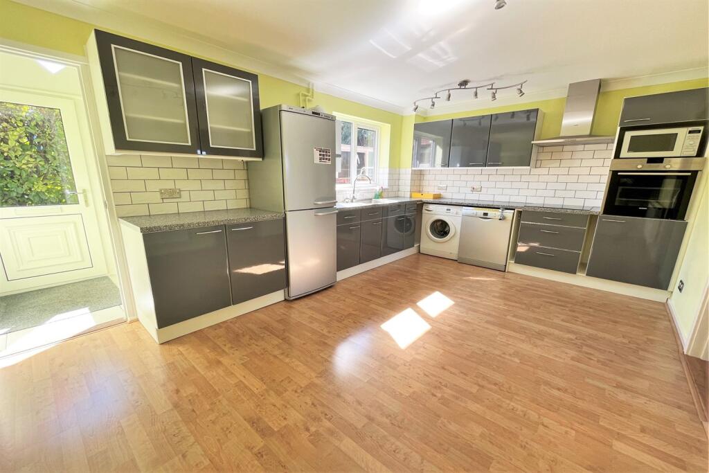 House in Southampton - View 5