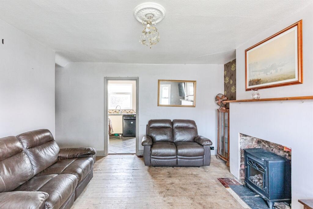 House in Northampton, Wellingborough - View 3
