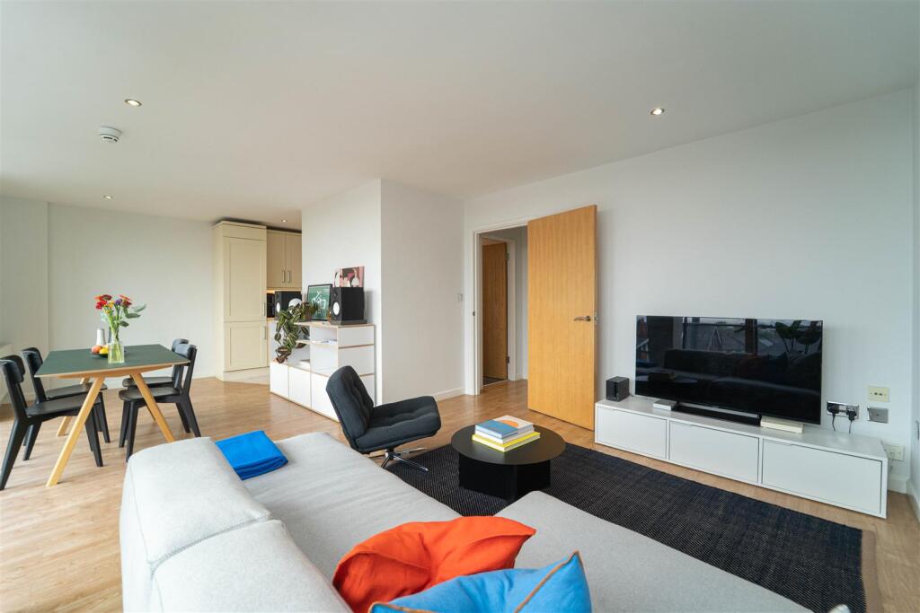 Apartment in Manchester - More