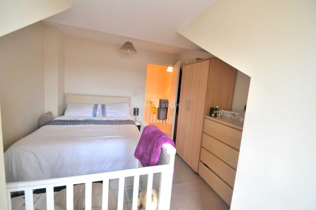 Apartment in Reading - More