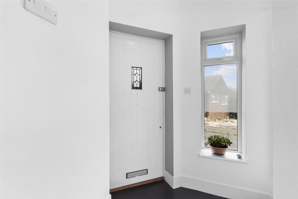 House in Tonbridge - More