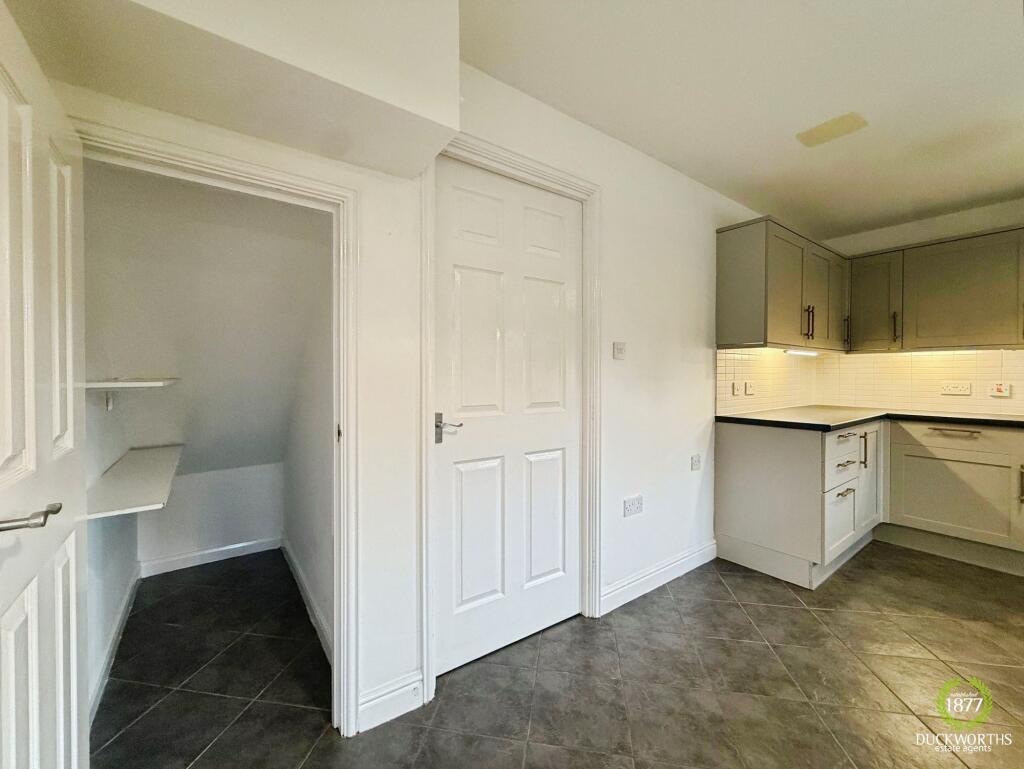 Foxglove Close, Burnley, BB11 photo 5