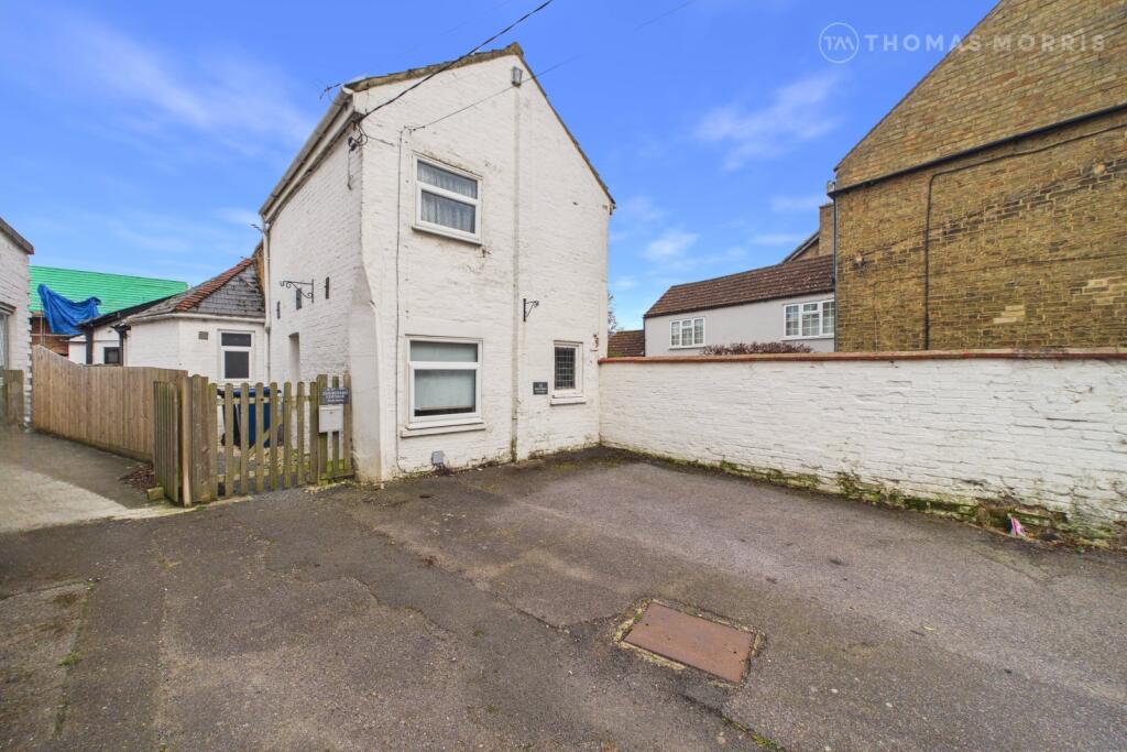 Main image of property: High Street, Earith, Huntingdon, Cambridgeshire, PE28