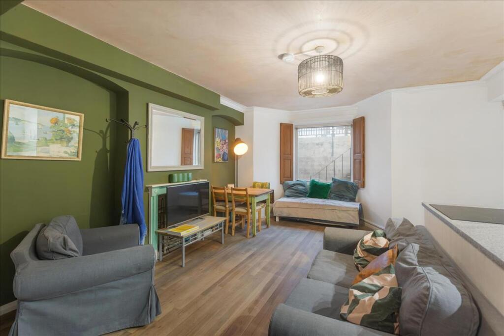 Main image of property: North End Road, West Kensington, London, W14