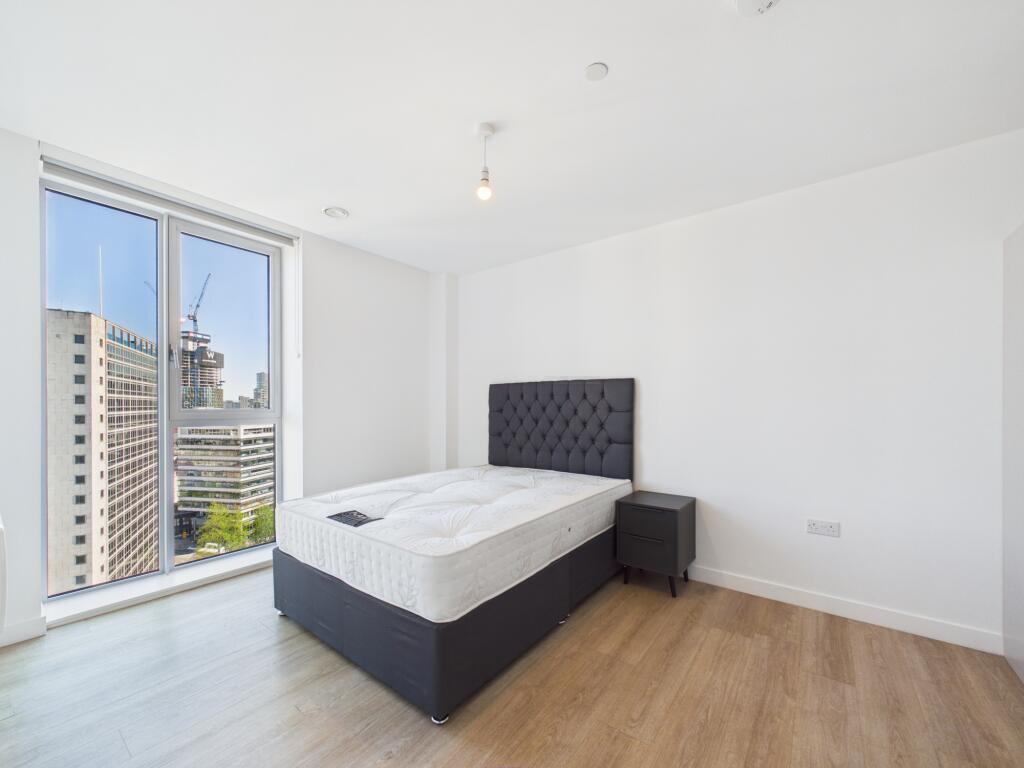 Apartment in Manchester - View 4