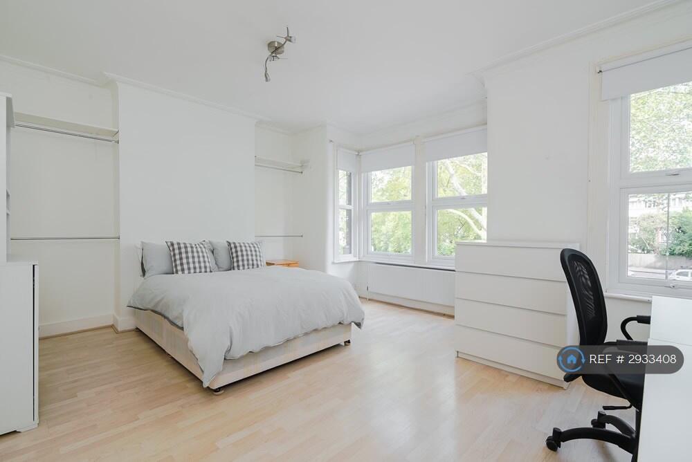 Main image of property: Alfoxton Avenue, London, N15