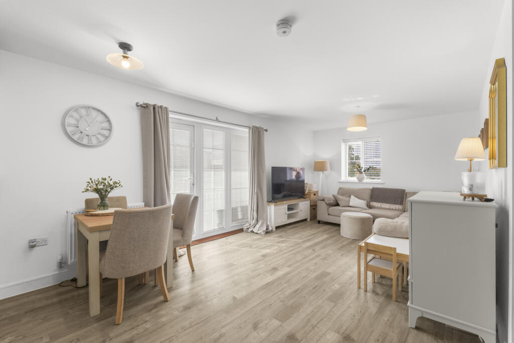 Apartment in Chelmsford - View 4