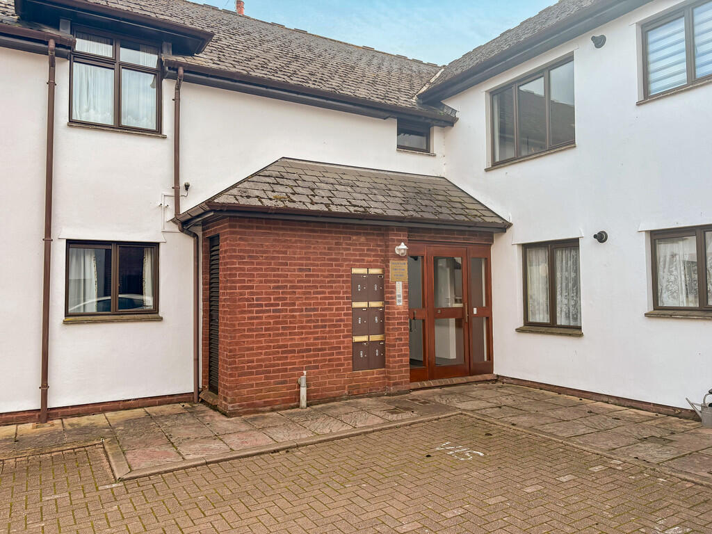 Main image of property: Topsham 