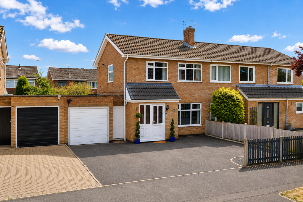 Main image of property: Roston Drive, Hinckley, Leicestershire