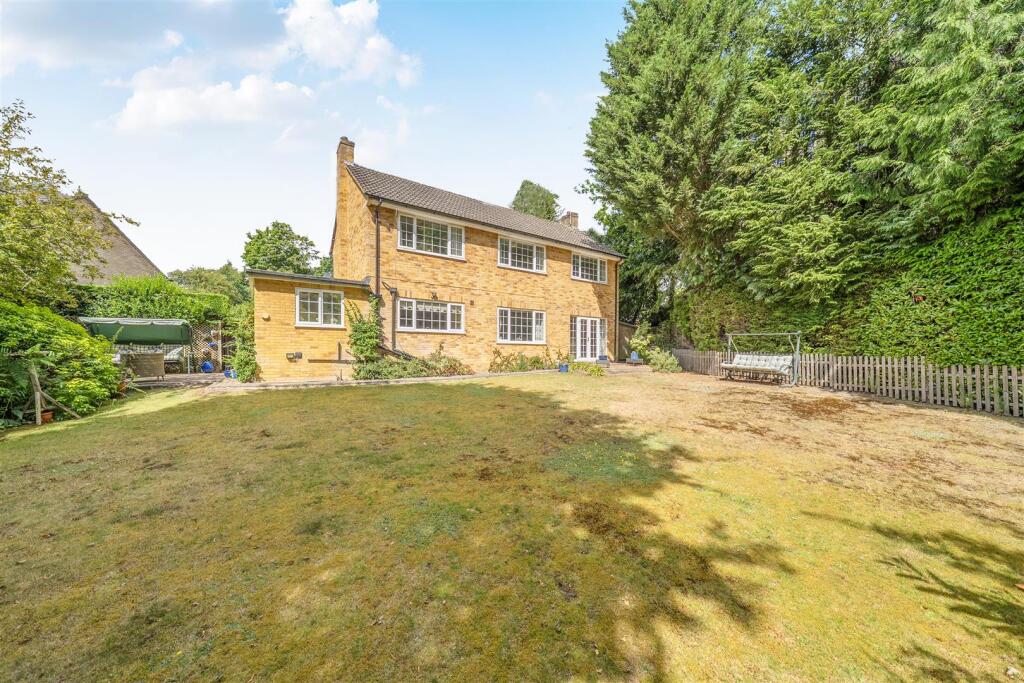 House in Surrey Heath, Old Dean - View 2