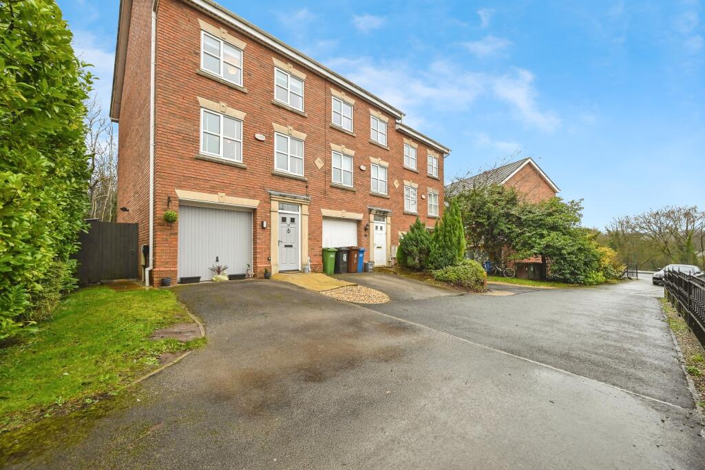 Main image of property: Herons Wharf, Appley Bridge, Wigan, WN6