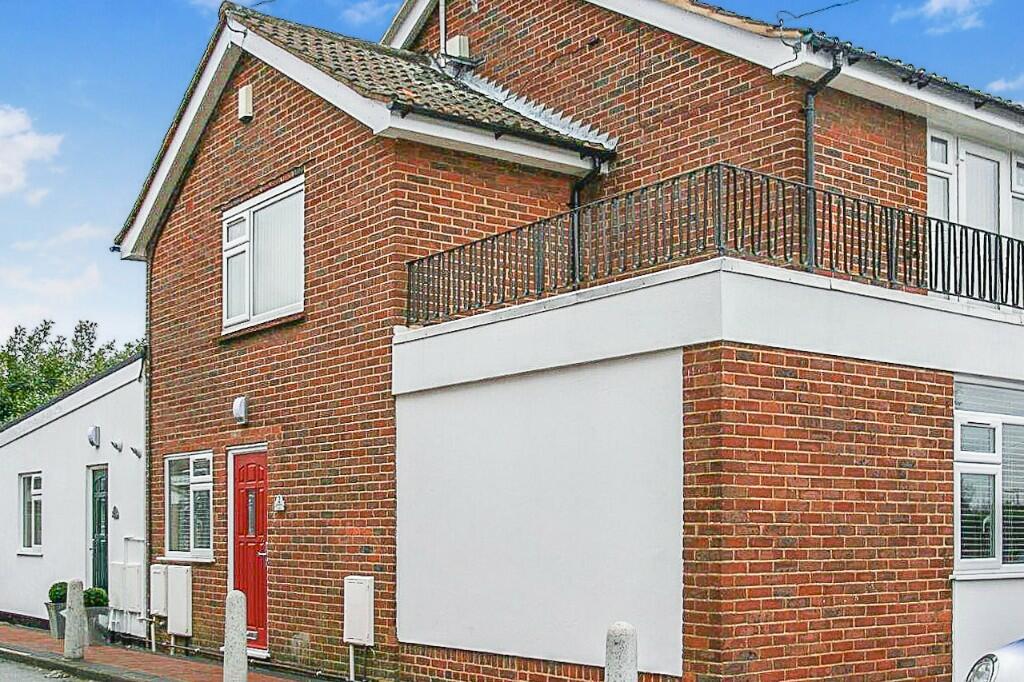 Main image of property: Woodland Avenue, Brentwood, Essex, CM13