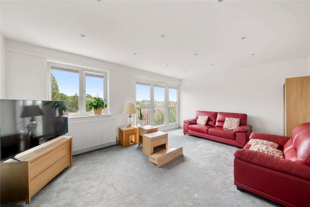Apartment in Southall - View 2