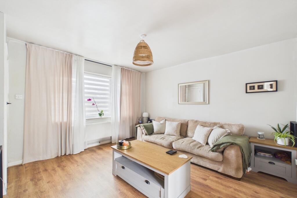 Soulbury Road, Linslade, LU7 photo 3