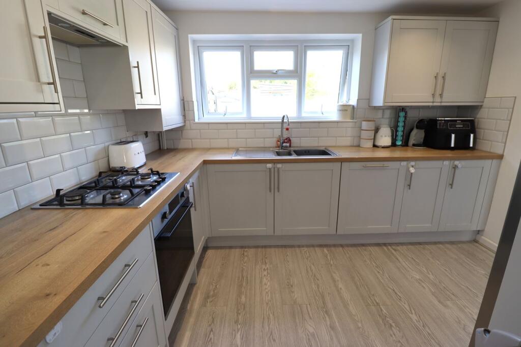 House in Castle Point, Essex - View 4