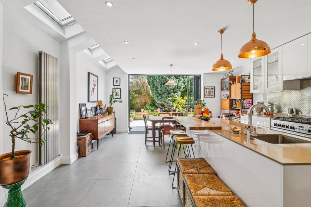 Main image of property: Carlton Road, 
Chiswick, W4