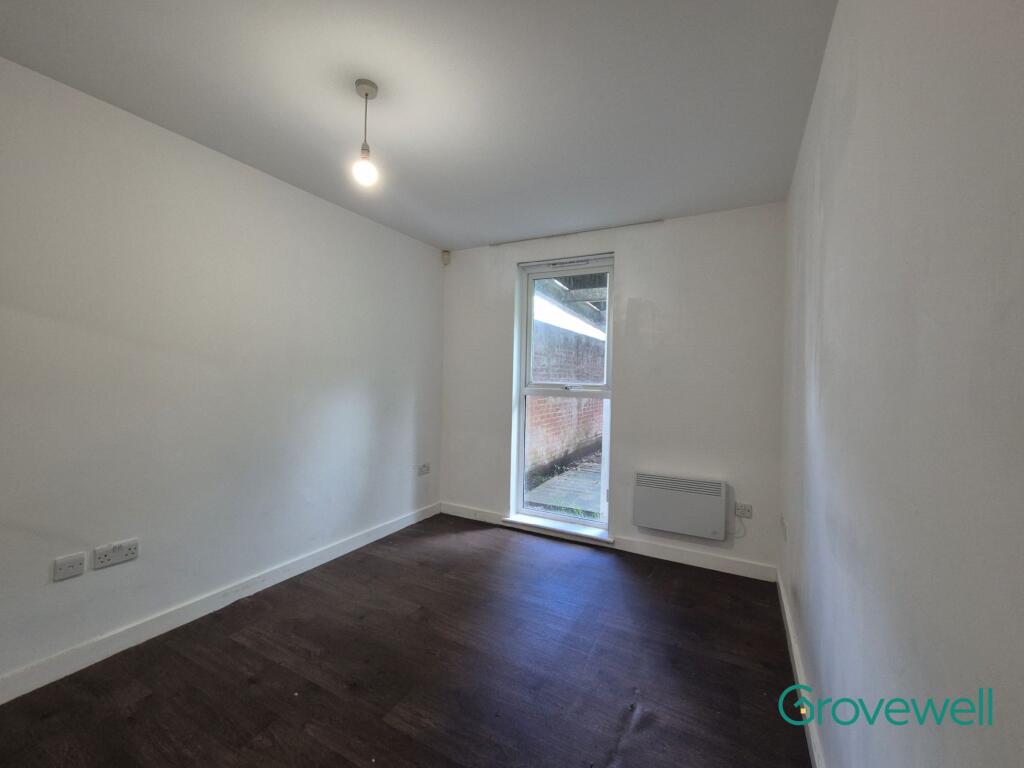 Green View, Salford - View 6