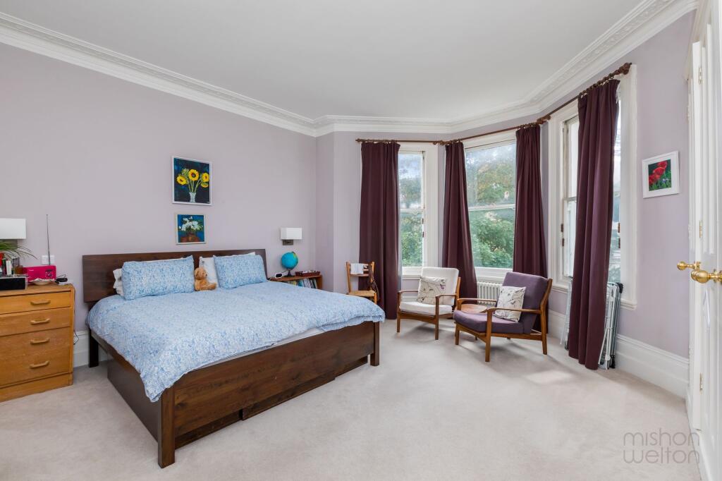 Apartment in Brighton - View 3