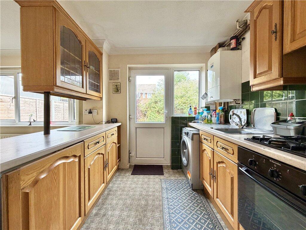 House in Eastleigh, Stoke Common, Bishopstoke - More