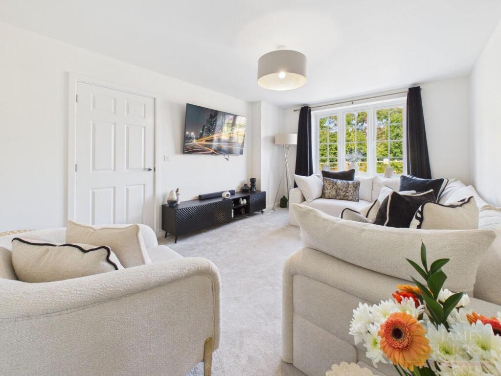 House in Leicester - More