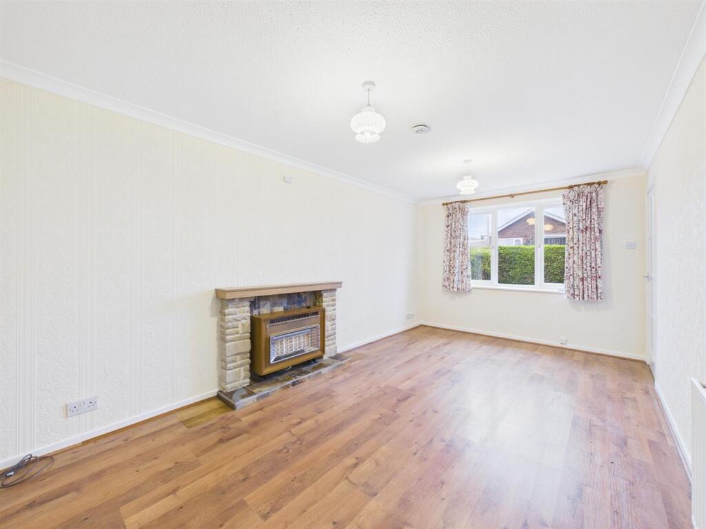 Trentham Close, Bridlington photo 3