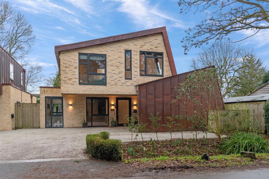 Main image of property: Thales, Rowington Green, Rowington,