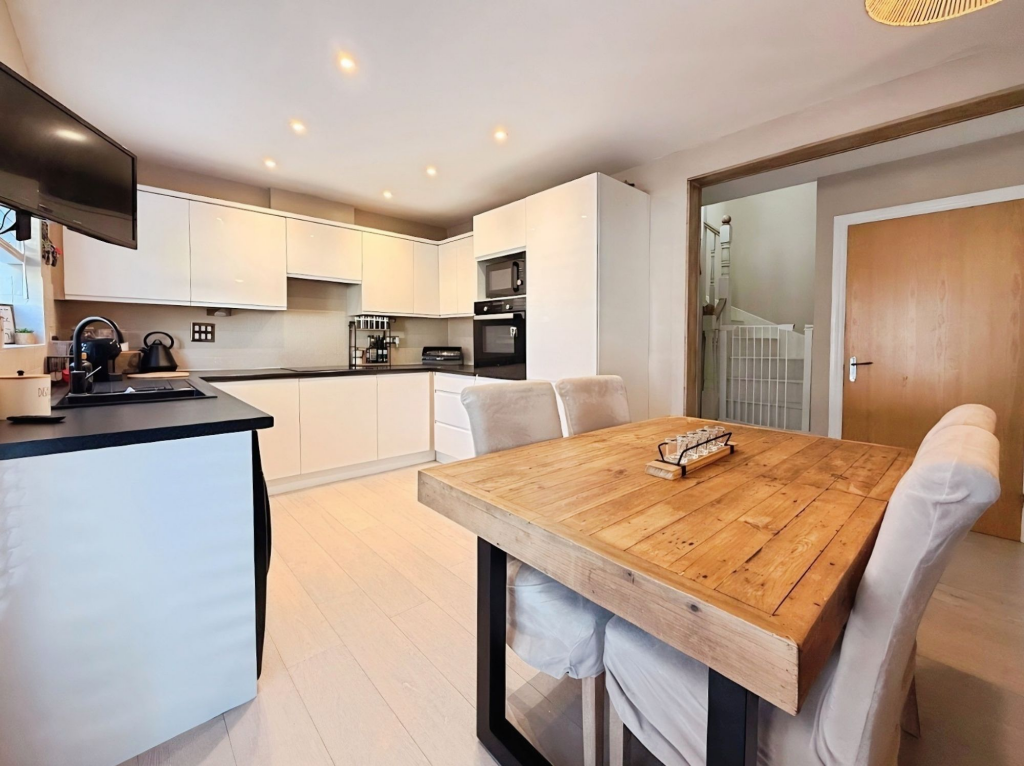 House in Swindon, St. Andrews - View 5
