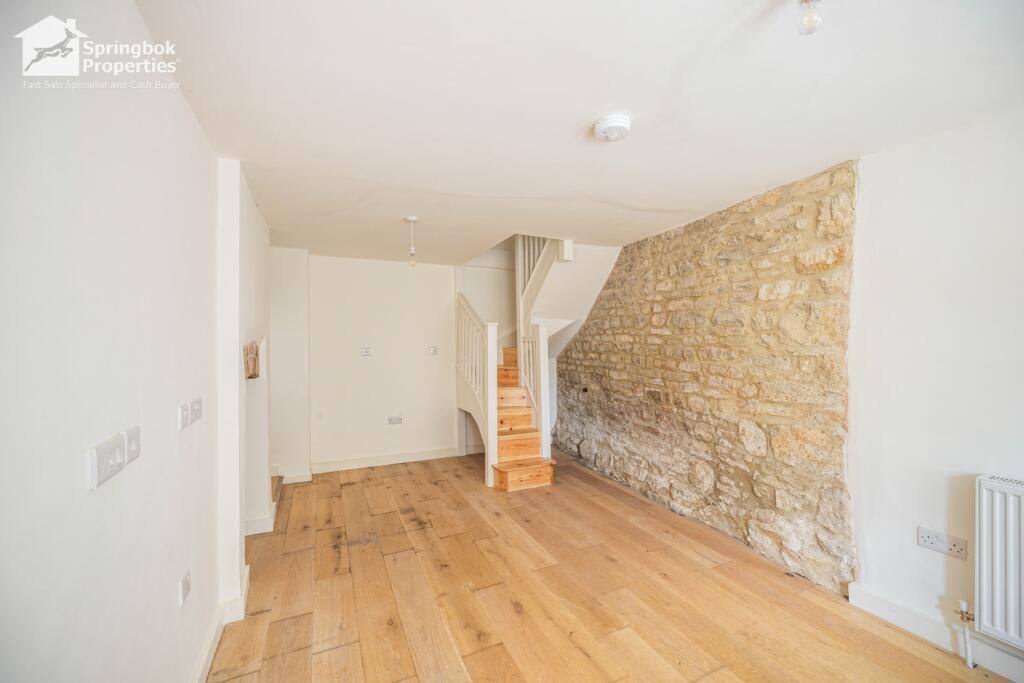 House in Whitfield, West Northamptonshire - View 4