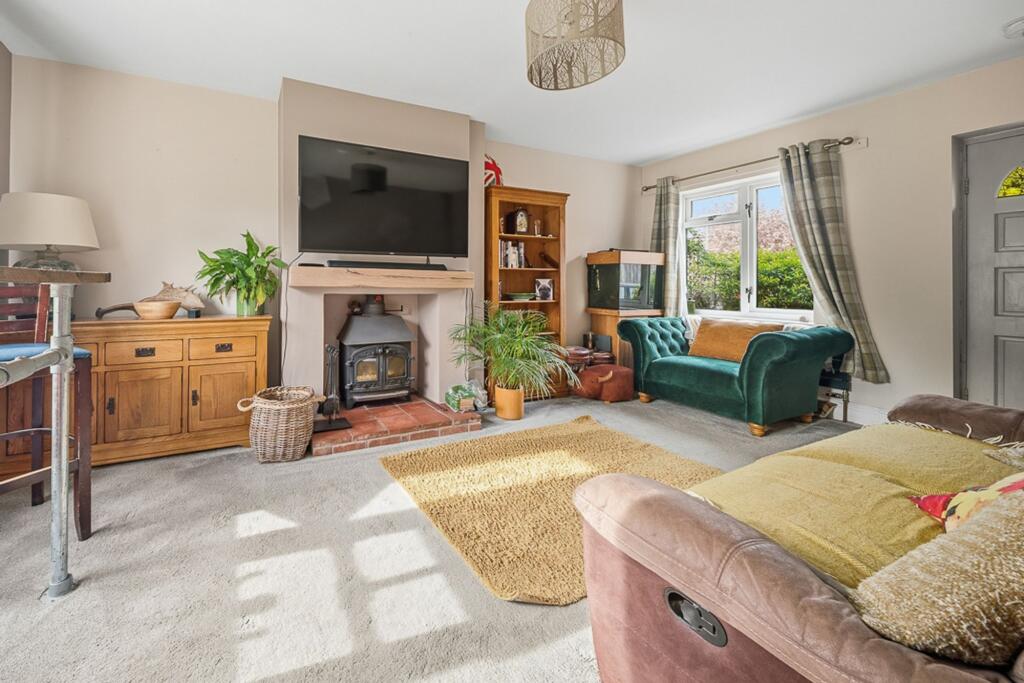 House in Worcester - View 4