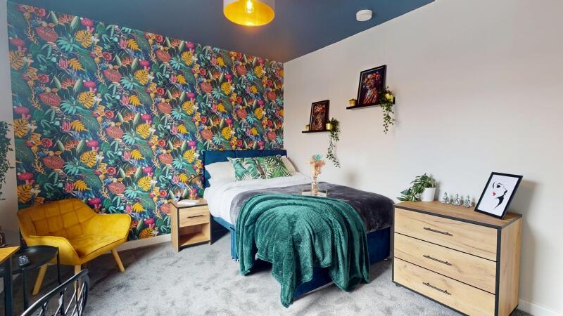 6 bedroom terraced house for rent