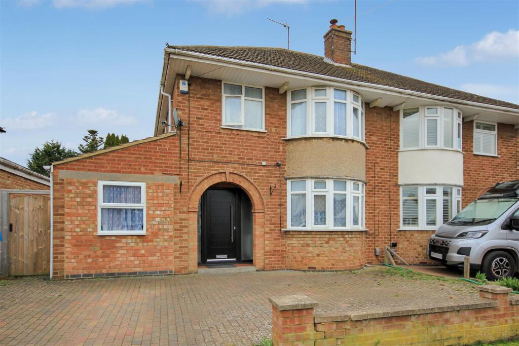 NN8 Ridgeway, Wellingborough, Wellingborough