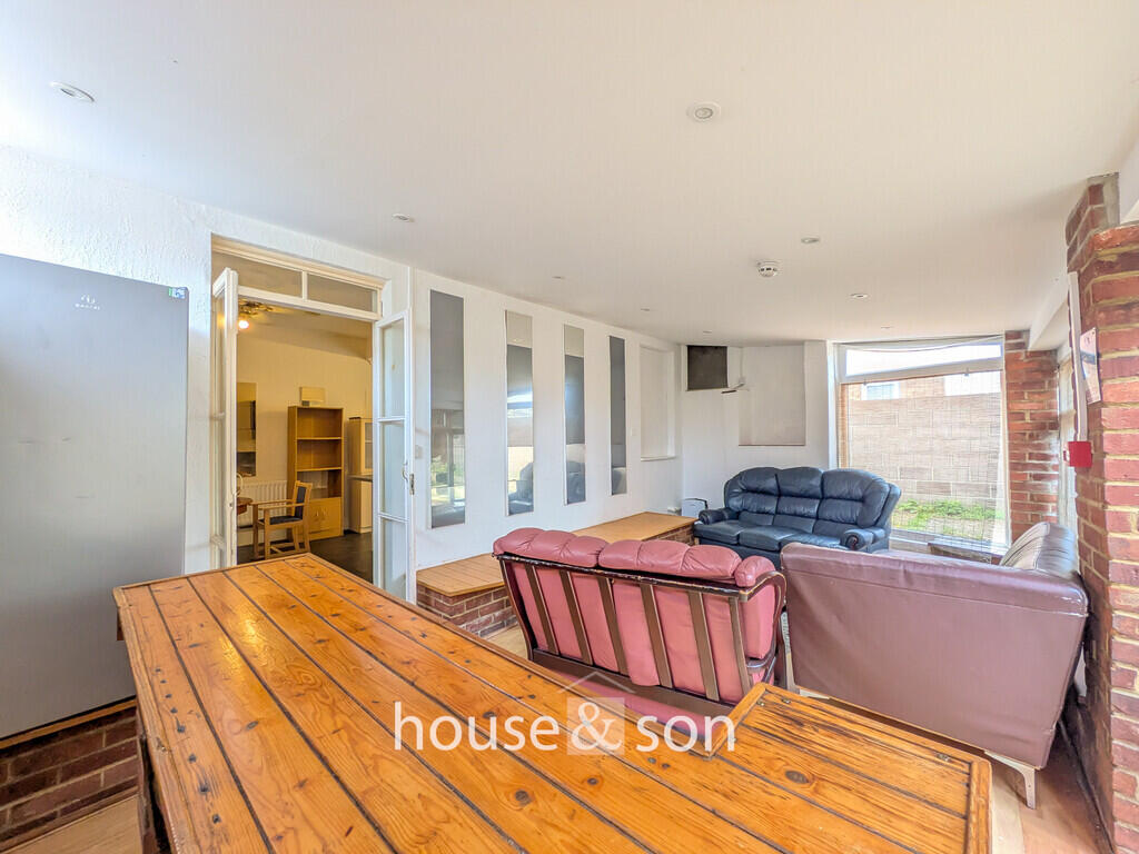 House in Bournemouth, Charminster - View 5