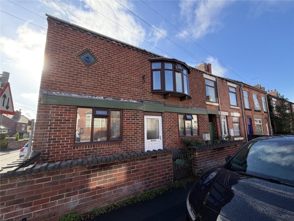 5-bed flat on Breach Road, Heanor, Derbyshire, DE75, £180,000