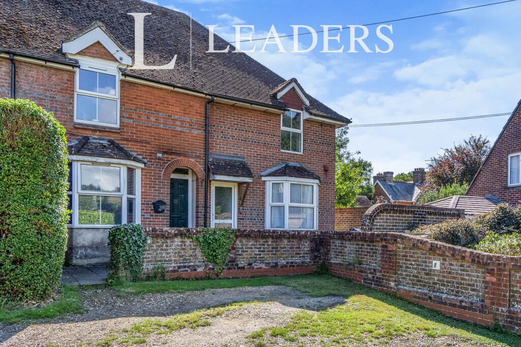 Main image of property: Manor Villas, Fareham Road, Wickham, PO17