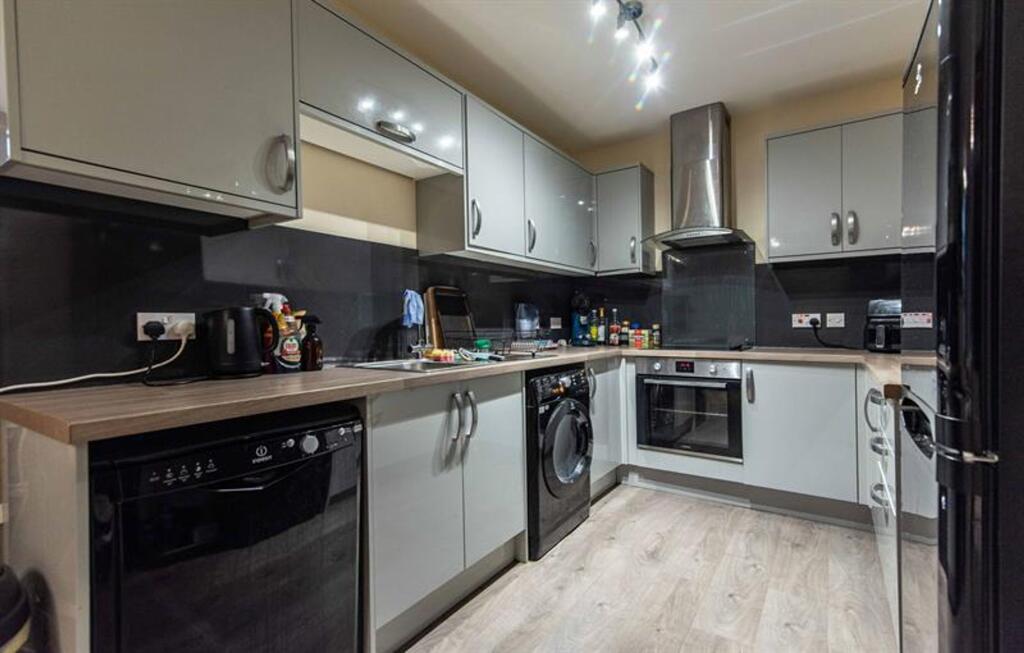Main image of property: 5-7 South Parade, Equitable House, NG1