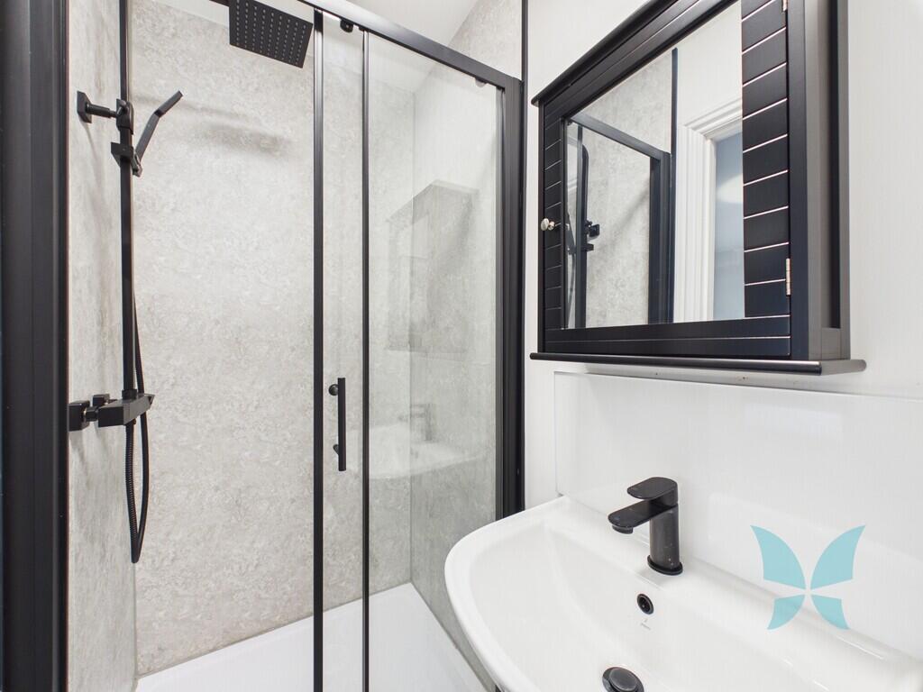House in Stockton-on-Tees - More